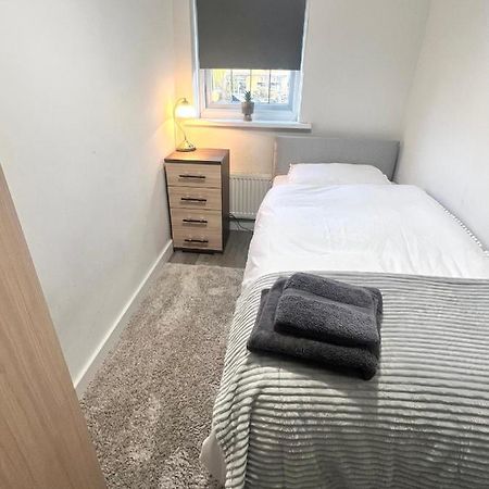 לונדון Lovely Single Room מראה חיצוני תמונה