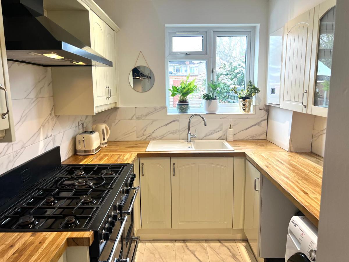 לונדון Lovely Single Room מראה חיצוני תמונה