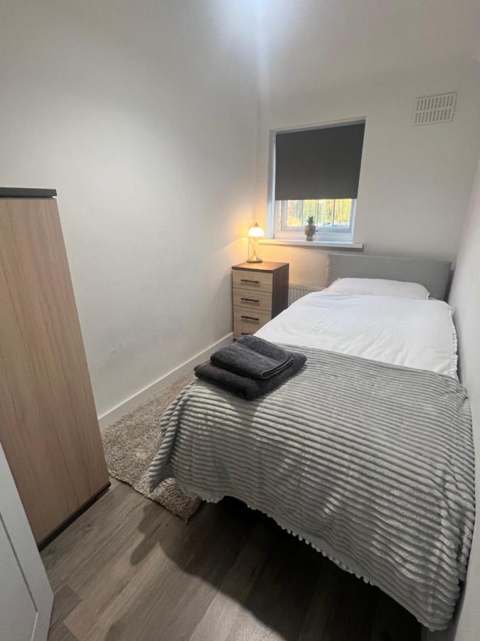 לונדון Lovely Single Room מראה חיצוני תמונה